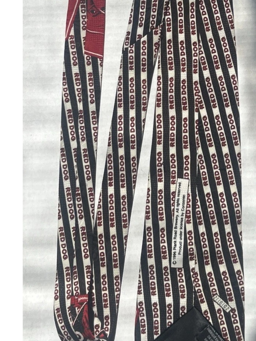 Red Dog neck tie - Picture 2 of 3